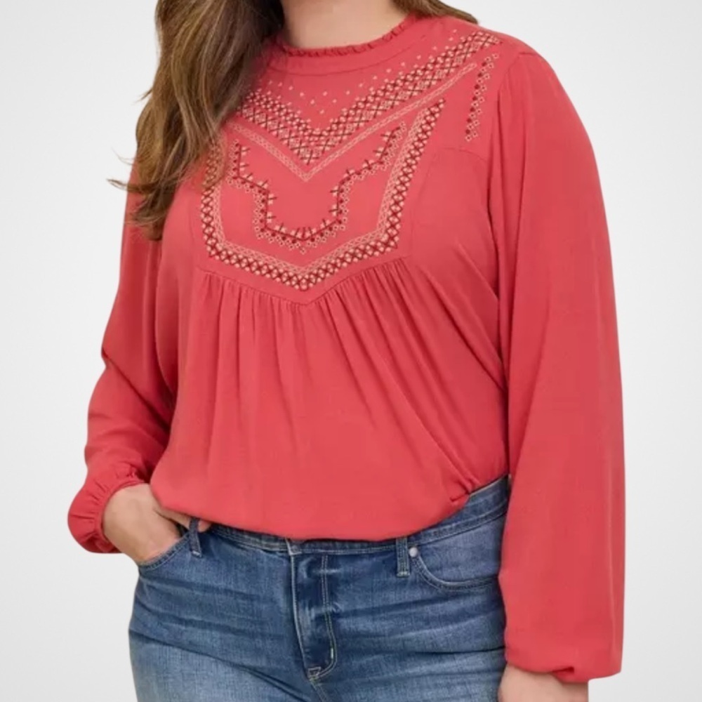 NWT Torrid Crinkle Gauze Embroidered Top Size 2X Retail $59.90